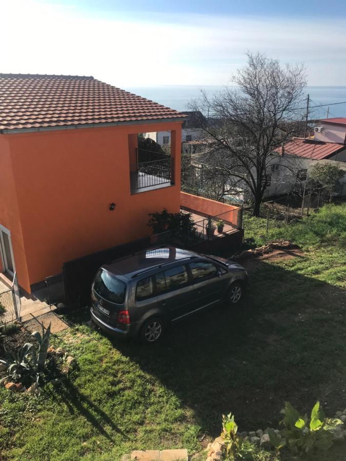 Holiday Home Orange Utjeha Exterior photo